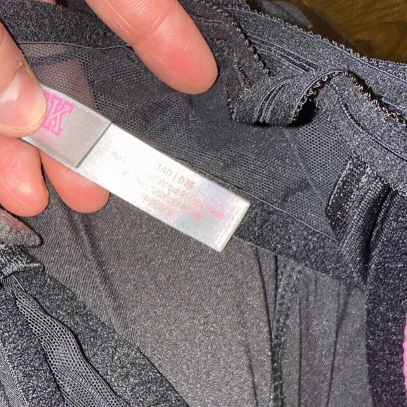 Victoria’s Secret Pink push up strappy crisscross and lace trim bra size 34D - Picture 7 of 9